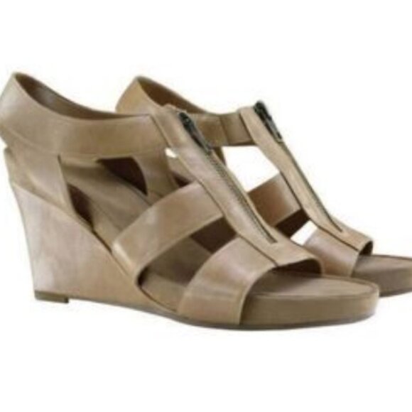 Aerosoles Tan Platform Wedge Zipper Sandals | Size 9 - Picture 1 of 8